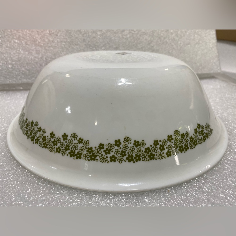 Vintage Corelle XL 10.5” serving bowl in Spring Blossom